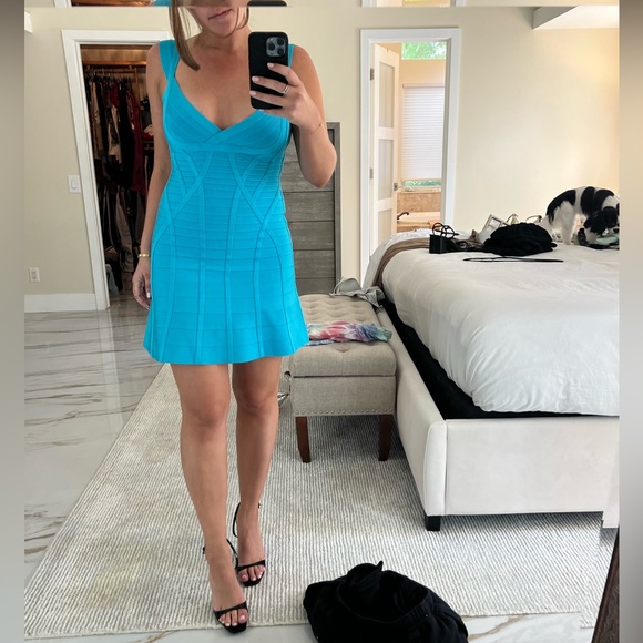 Herve Leger Sleeveless Flounce Hem Tank Dress in Caribbean Blue, Size Small - Picture 5 of 7